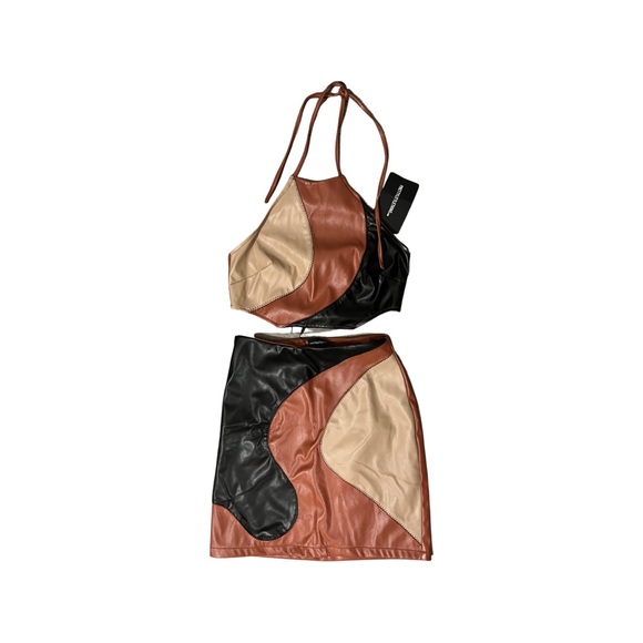 PrettyLittleThing Top and Skirt Set - Picture 2 of 5